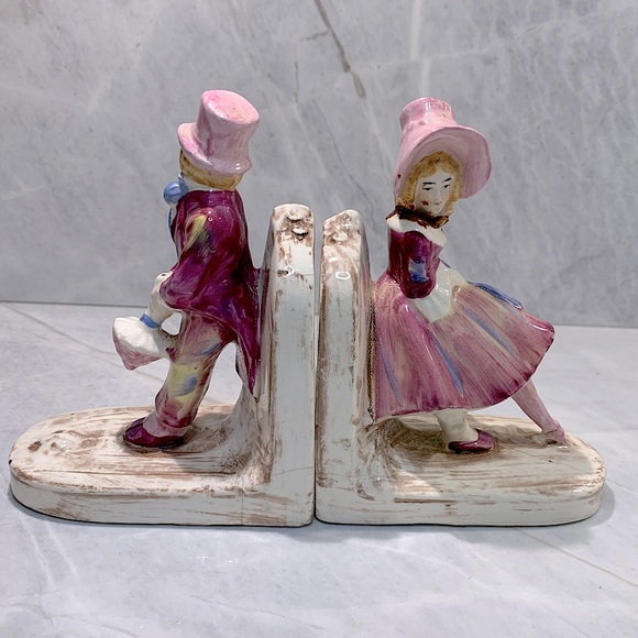 ‘Flirting’ miniature figurine bookends boy meets girl pretty colours and details - Picture 2 of 10
